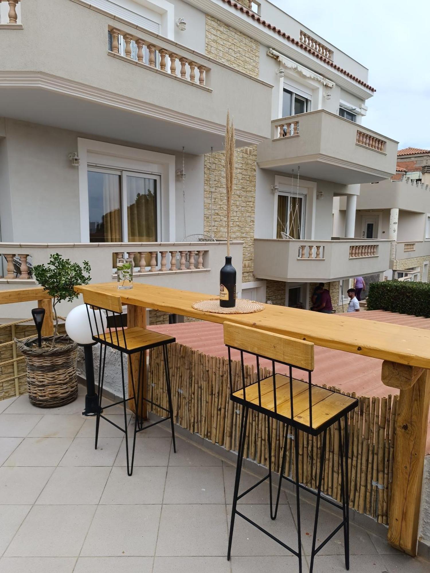 Volissos Prince Apartments מראה חיצוני תמונה