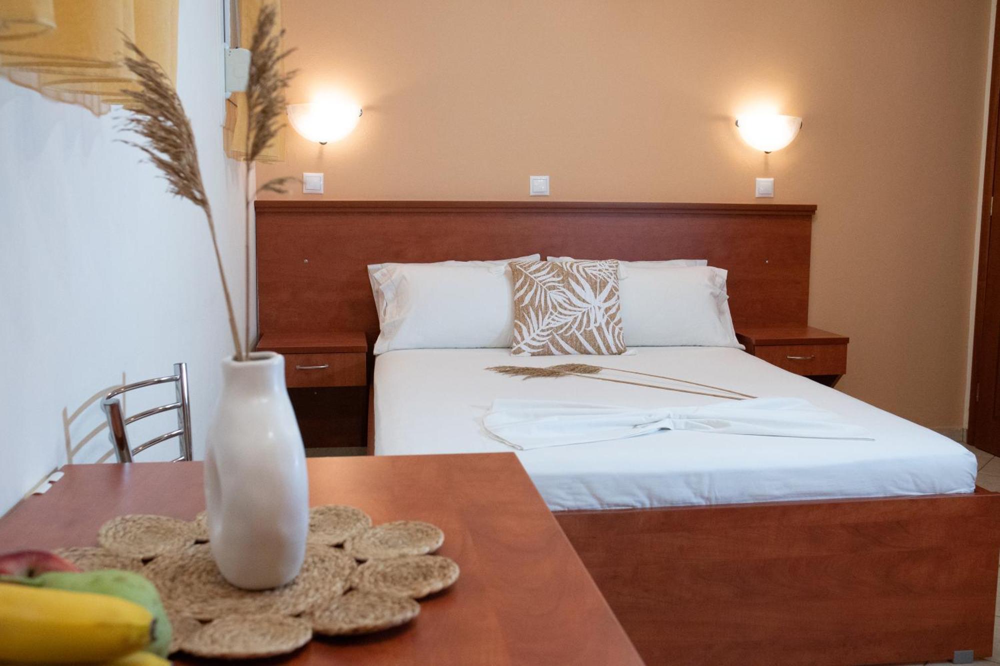 Volissos Prince Apartments חדר תמונה